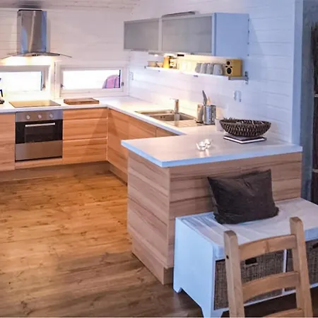 Semesterbostad Lovely In With House A Mountain View Stranda (More og Romsdal)