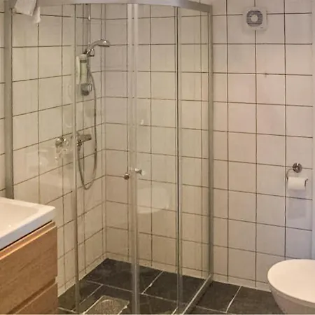 度假居 Cozy In With Sauna 斯特兰达