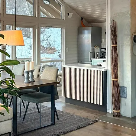 Semesterbostad Lovely In With House A Mountain View *