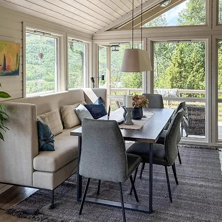 Lovely In With House A Mountain View Semesterbostad Stranda (More og Romsdal)