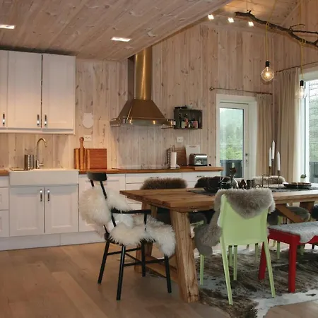 Lovely In With House A Mountain View *
