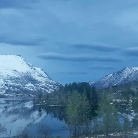 Lovely In With House A Mountain View