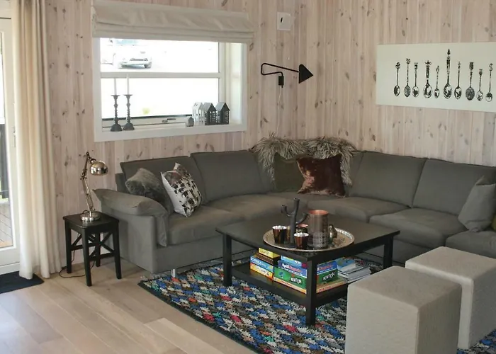 Stunning In With Sauna Casa de Férias Stranda (More og Romsdal)